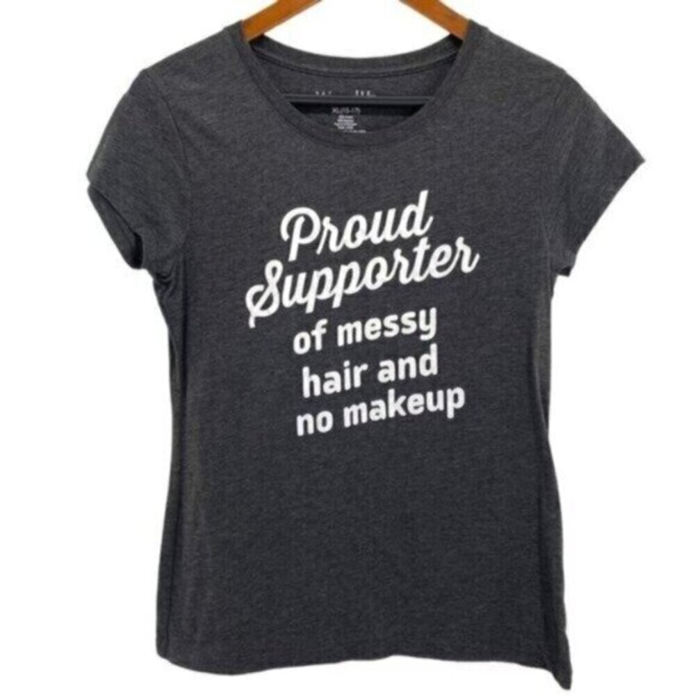 Women’s Messy Hair and No Makeup Graphic T-Shirt